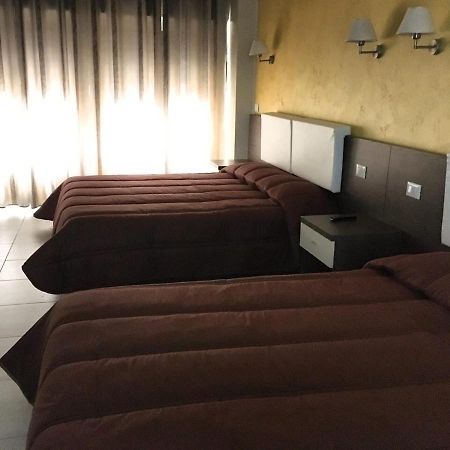Tiburtina Hotel Holiday Рим Екстер'єр фото