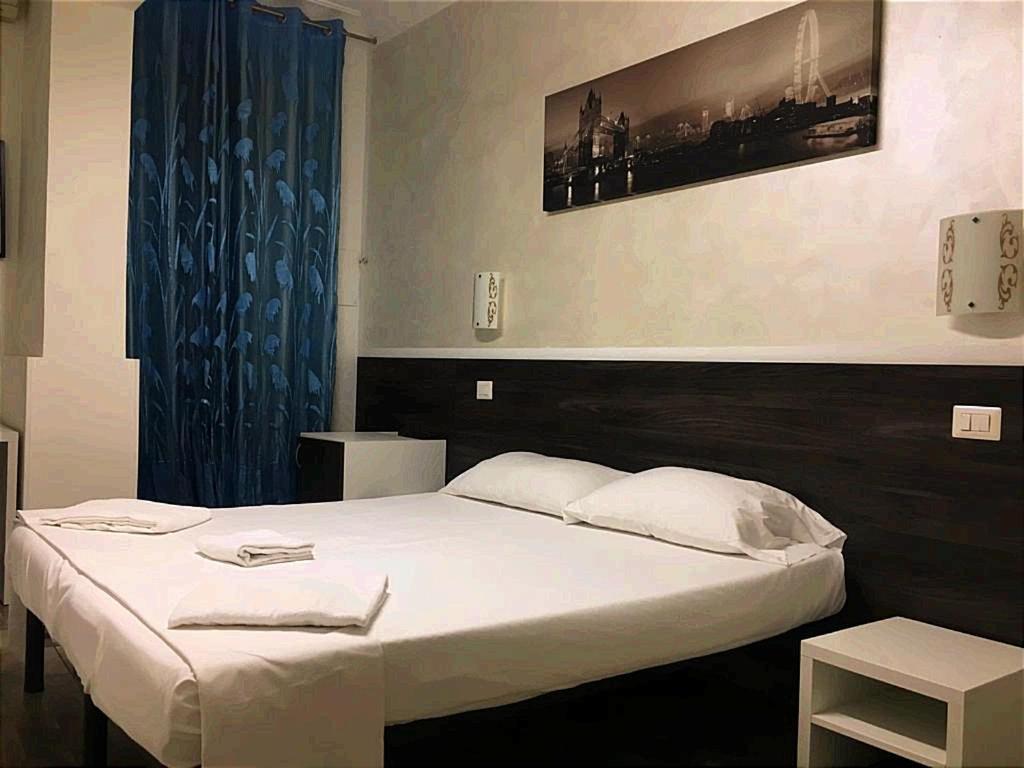 Tiburtina Hotel Holiday Рим Екстер'єр фото